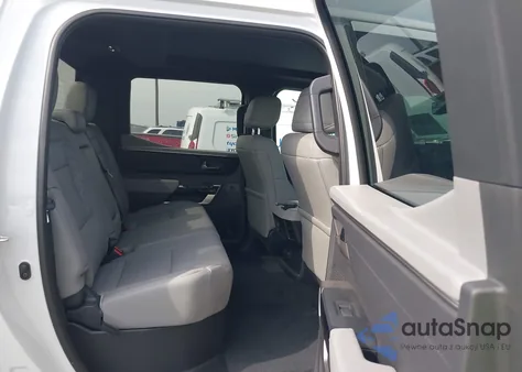 2025 Toyota Tundra Limited 4Wd z USA, uszkodzony, nr VIN 5TFJA5DB9SX298133